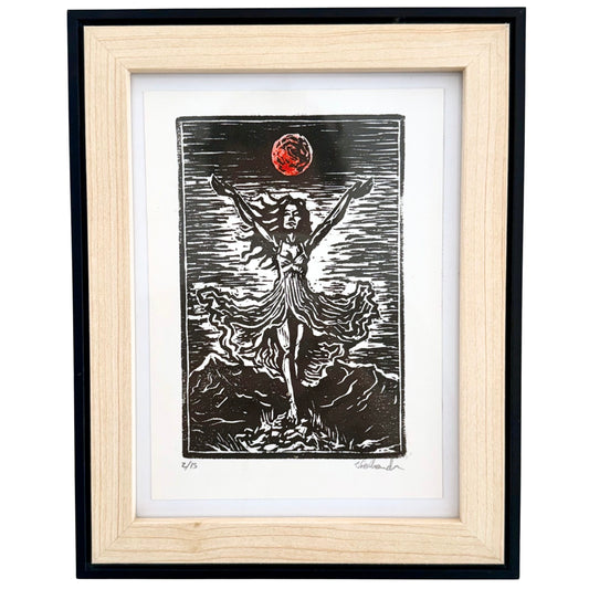 Ovation to the Moon 2/15